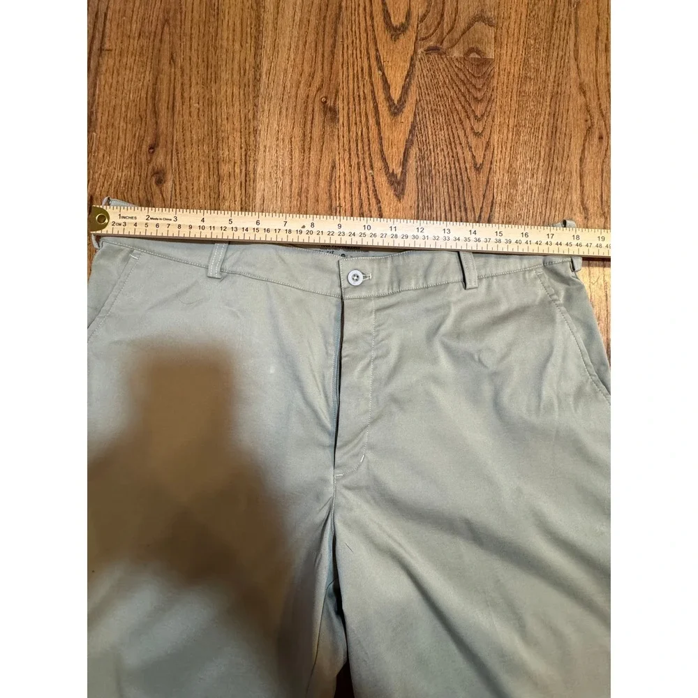 Nike Golf Tour Performance Dri-FIT Shorts Mens 36 Khaki Tan 509179-235‎
